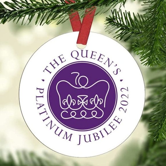 Holiday 222 Platinum Jubilee Christmas Ornament Queen Elizabeth Ii